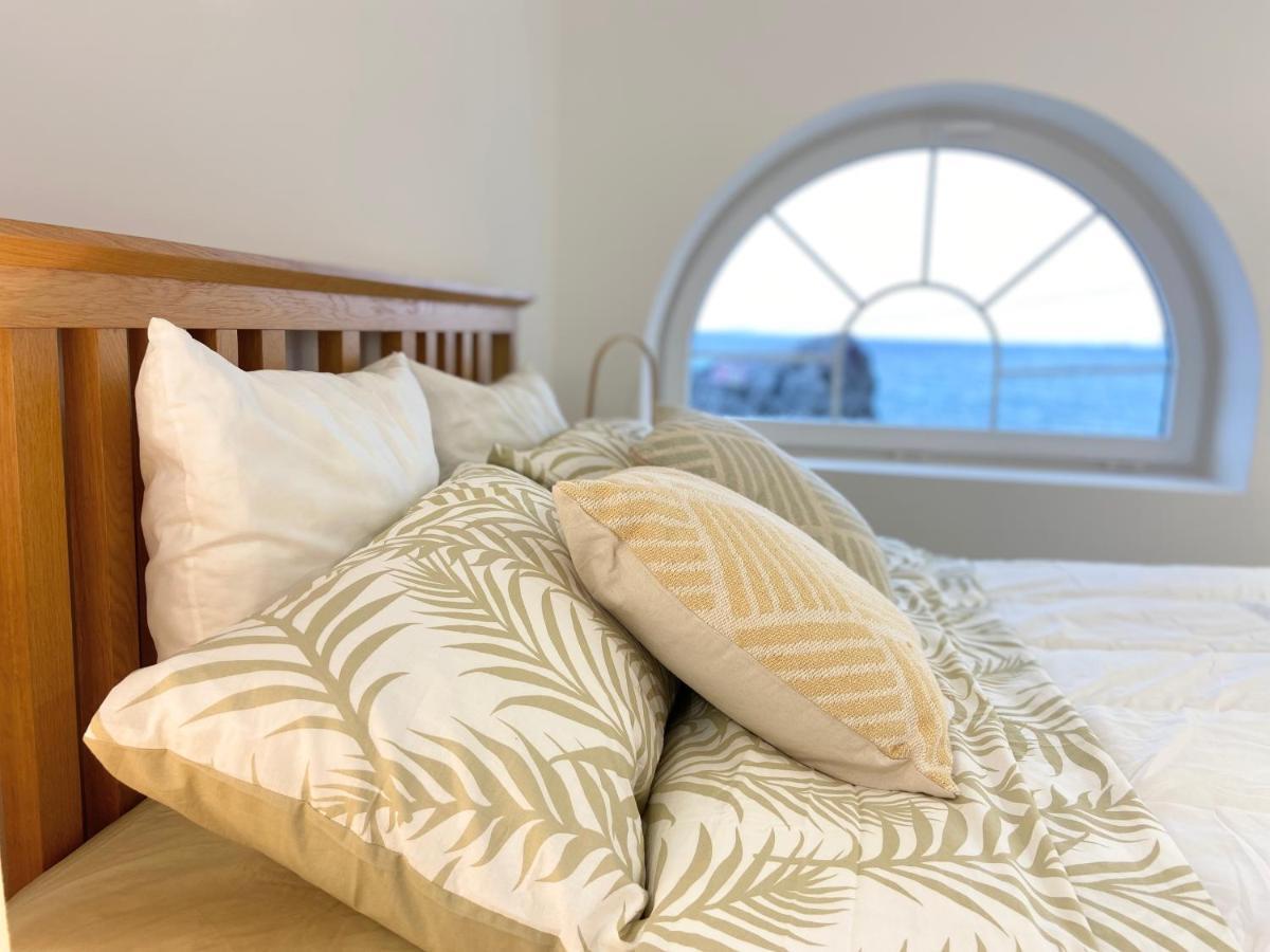 Unique Waterfront Duplex On The Mediterranean - Caleta, Catalan Bay 直布罗陀 外观 照片